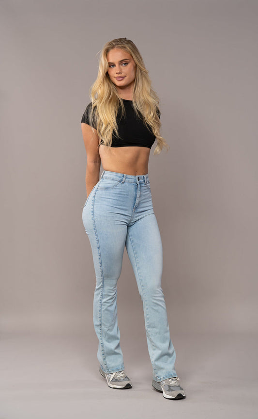 Cecile | uitlopende damesjeans in vintage blauw