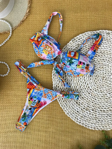 Natalie - blauwe ademende bikini met bloemenprint