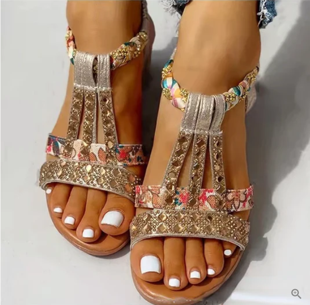 Mia – sandalen met sleehak