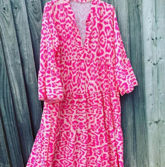 Evelyn – roze jurk met luipaardprint