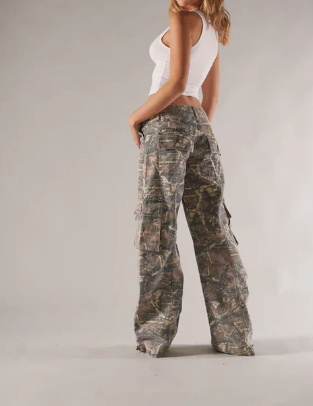 Rebelle cargobroek met lage taille - bruin camo