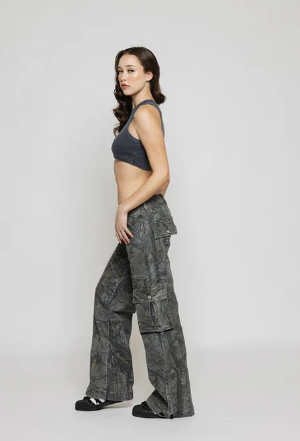 Rebelle cargobroek met lage taille - bruin camo