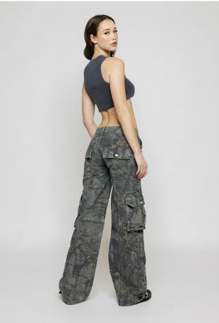 Rebelle cargobroek met lage taille - bruin camo