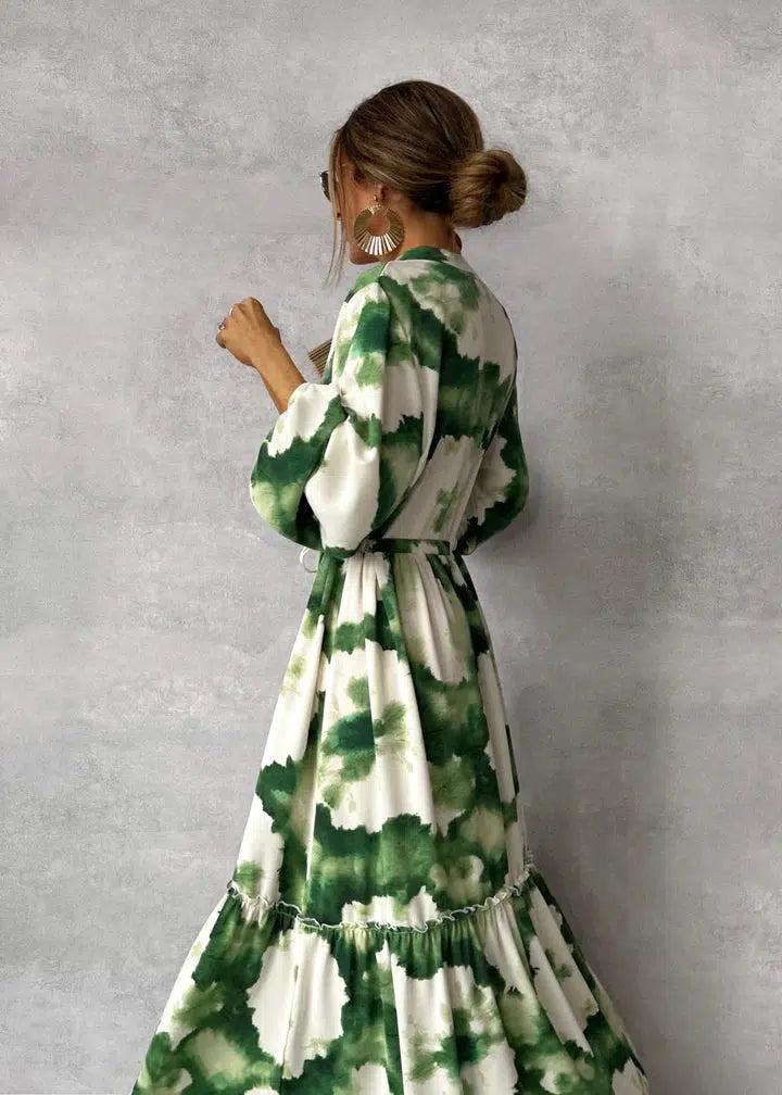 Charlotte - groene maxi-jurk met lange mouwen en v-hals