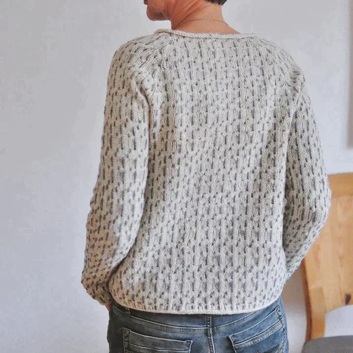 Jula - Eleganter grauer Pullover